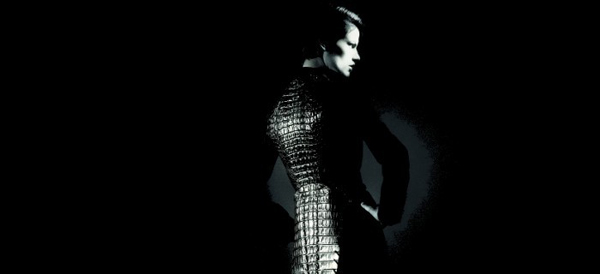 La magia de Azzedine Alaïa se expone en París